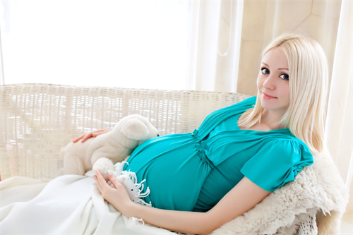 烟台三代试管婴儿哪家医院好：孕育女婴的12个特征! 怀孕初期有最准确的怀上女宝宝的特征吗